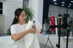 服務(wù)“夜”態(tài)，創(chuàng)造商機(jī)！英儂魏經(jīng)理如是說