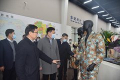 市、區(qū)領(lǐng)導(dǎo)一行蒞臨公司調(diào)研指導(dǎo)